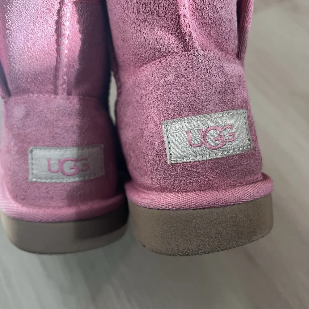 UGGs T Jona Button Boots  1118890-K Kids Footwear Size US 2